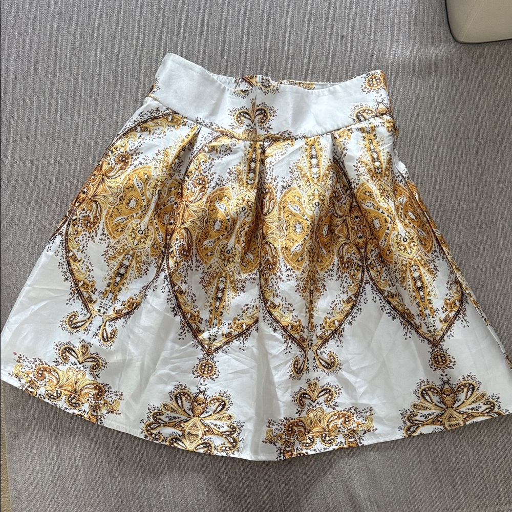 Chic White and Gold A-Line Skirt